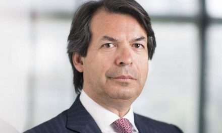 Intesa Sanpaolo mette altri 8 mld a sostegno delle famiglie per far fronte ai rincari di energia e spesa