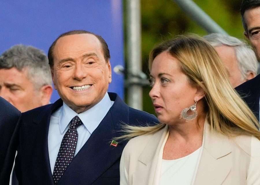 Centrodestra, l’incontro tra Meloni e Berlusconi: “uniti per dare all’Italia un Governo forte e coeso””