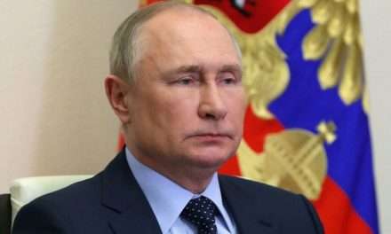 Putin: “L’invio di truppe Nato in Ucraina potrebbe causare una catastrofe globale”