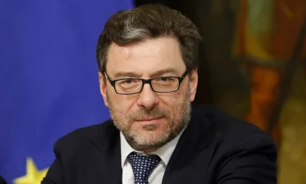 Superbonus, Giorgetti: “Nessuna possibilità di proroga” ma il centrodestra discute ancora