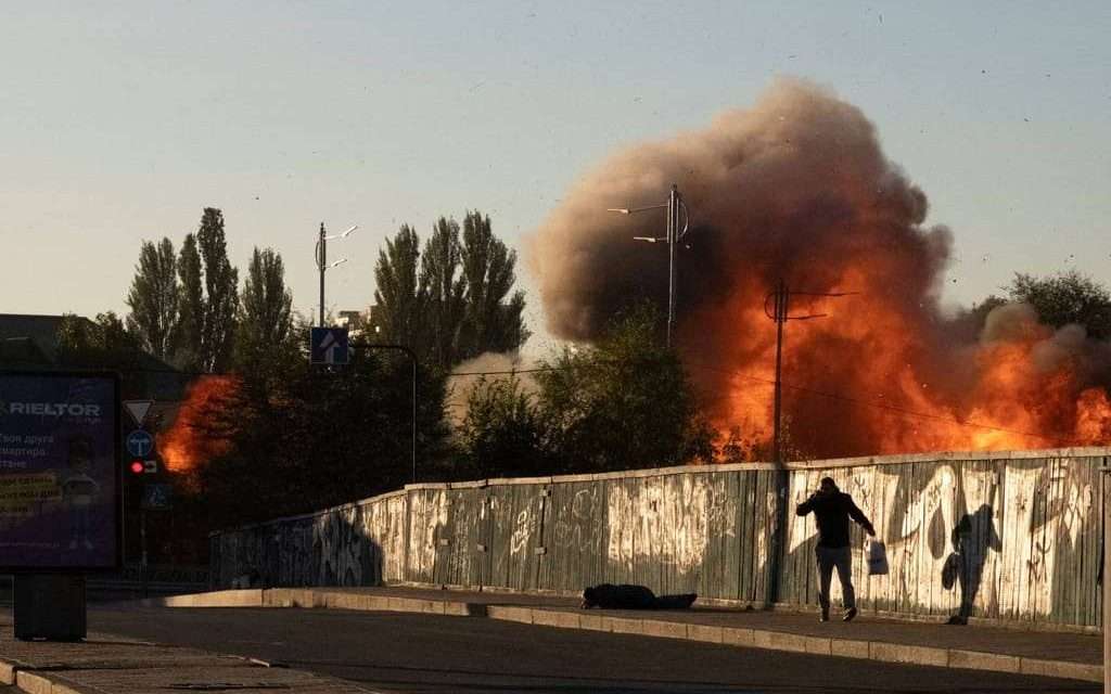 Ucraina, si susseguono gli attacchi con i droni su Mosca. Kiev: “E’ la dimostrazione del fallimento dell’invasione russa”