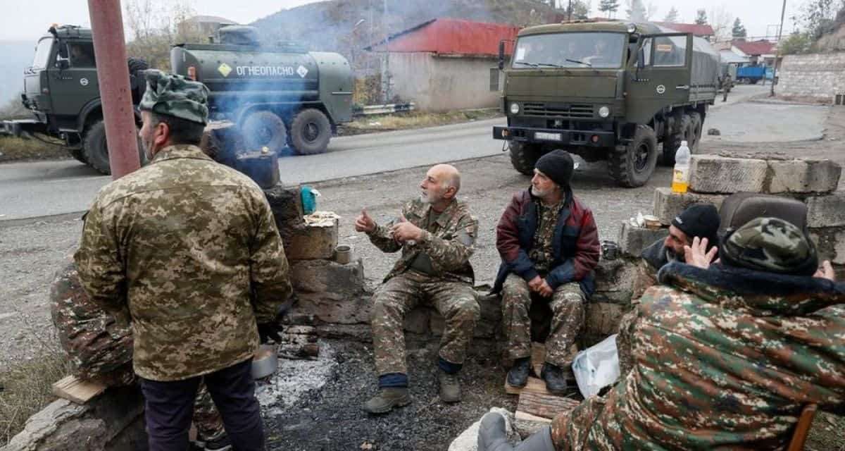 Nagorno- Karabakh, dopo poco più di 24 ore di conflitto raggiunta una tregua. Russia tra le delegazioni per la pace