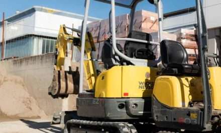 Tragedia a Firenze, crolla cantiere, due operai morti. Incidenti sul lavoro, il settore edilizio il piú a rischio