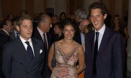 I tre fratelli Elkann querelano il marchese Antinori: “Nei nostri confronti accuse infondate”