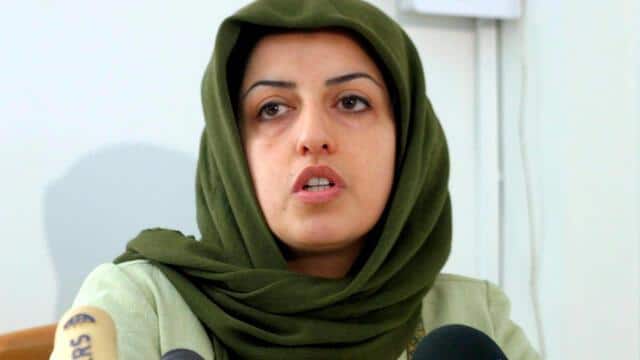 Narges Mohammadi ricoverata a Teheran: l’appello dei figli della Nobel per la Pace